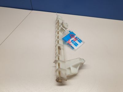 Направляющая стекла задней левой двери для Audi Q5 8R 2008-2017