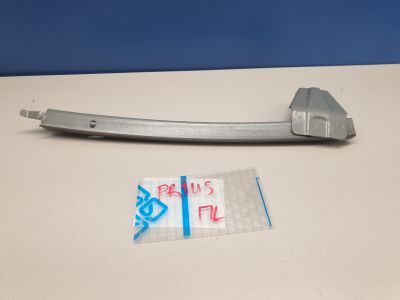 Направляющая стекла передней левой двери для Toyota Prius W50 2015-