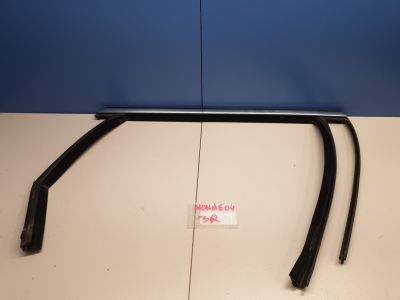 Уплотнитель стекла двери задний правый для Ford Mondeo 4 2007-2015