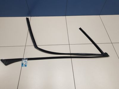 Направляющая стекла передней правой двери для BMW 5 G30 F90 2016-