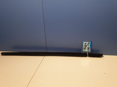 Накладка стекла передней правой двери для Seat Ibiza 2008-2017