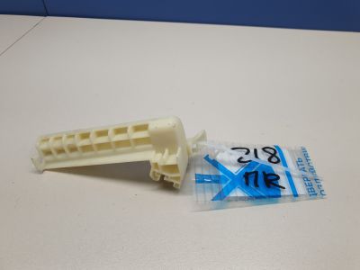 Кронштейн замка двери передний правый для Mercedes CLS-klasse W218 2010-2017