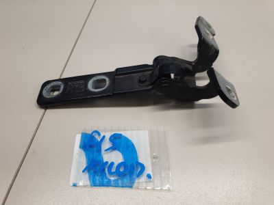 Петля двери багажника правая для BMW X5 F15 2013-2018