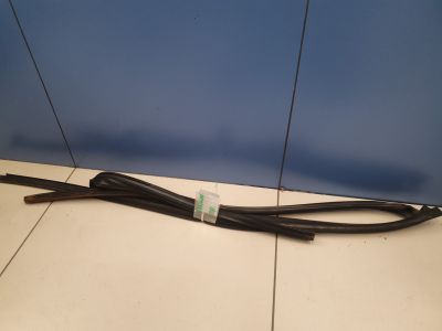 Уплотнитель стекла передней правой двери для Hyundai Terracan 2001-2007