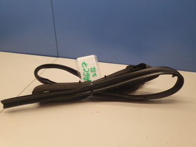 Уплотнитель двери задней правой для Audi A6 S6 C7 2011-2018