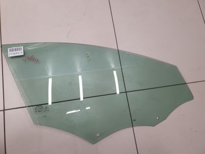 Стекло двери передней правой для Volvo V40 (V40 Cross Country) 2012-