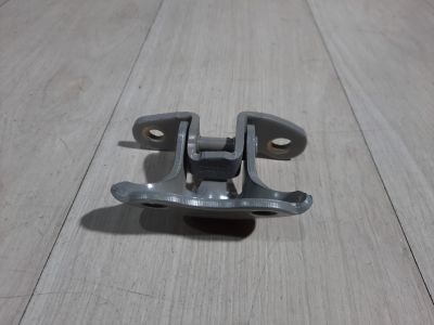 Петля двери передней левой нижняя для Lifan X50 2015-