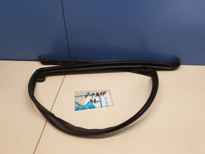 Уплотнитель стекла двери задний правый для Jaguar F-PACE X761 2016-