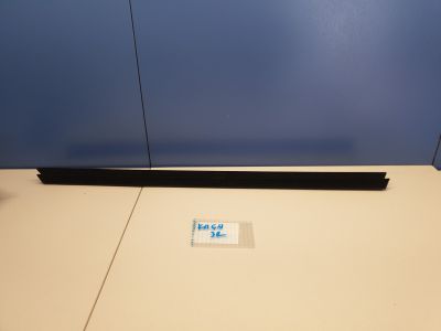 Накладка стекла задней правой двери для Ford Kuga 2012-2019