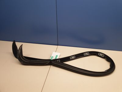 Уплотнитель двери багажника для BMW X5 F15 2013-2018