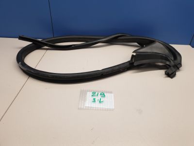 Уплотнитель двери задней левой для Mercedes CLS-klasse W219 2004-2010