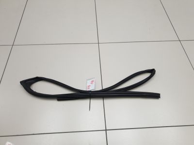 Уплотнитель стекла передней правой двери для Lexus NX Z10 2014-