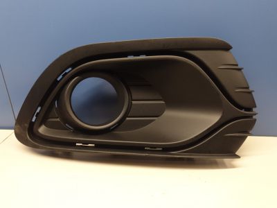 Решетка в бампер правая для Renault Logan 2 2014-