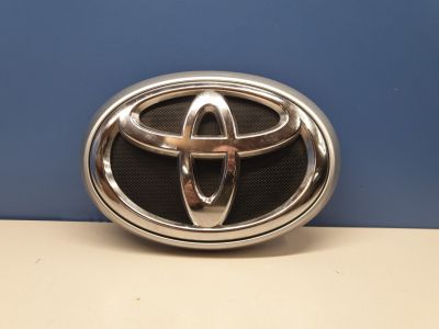 Эмблема для Toyota Fortuner GGN155 2015-