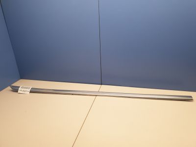 Молдинг двери левый передний для Cadillac XT5 2016-