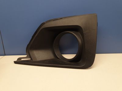 Рамка противотуманой фары правой для Chevrolet Traverse 2017-