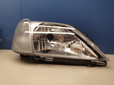 Фара правая для Renault Logan 2005-2014
