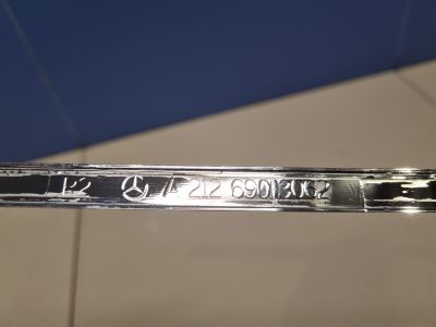 Молдинг двери правый задний для Mercedes E-klasse W212 2009-2016