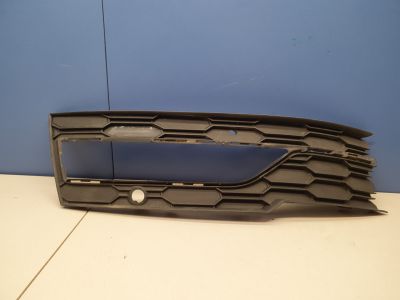 Решетка в бампер левая для Skoda Octavia A8 2019-