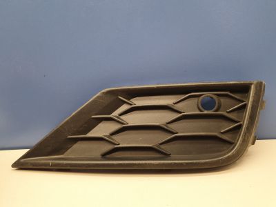 Решетка в бампер правая для Volkswagen Tiguan 2017-