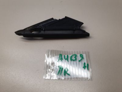 Уплотнитель зеркала правого для Audi A4 B9 2015-