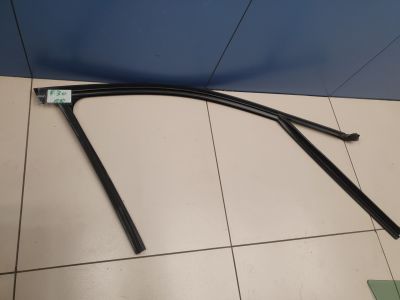 Нaправляющая cтeкла передняя правая для BMW 3 F30 2011-2018