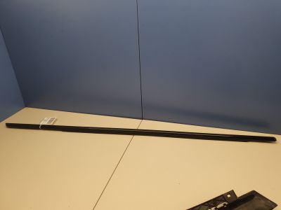 Молдинг стекла передней правой двери для BMW 3 F30 2011-2018