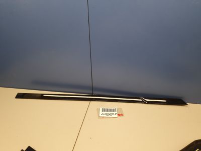 Молдинг рамки задней левой двери для Land Rover Discovery 2017-