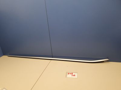 Молдинг стекла передней правой двери для BMW X1 F48 2015-2023