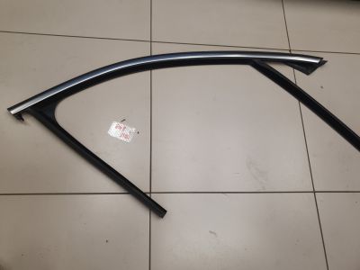 Уплотнитель стекла передней правой двери для BMW X1 F48 2015-2023