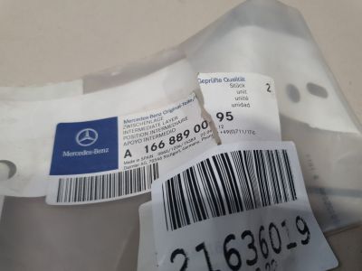 Прокладка левая переднего бампера для Mercedes GL-klasse X166 GL GLS 2012-