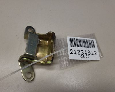 Петля двери задней левой верхняя для Lifan Solano 650 2016-