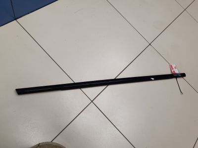 Молдинг стекла задней левой двери для Land Rover Range Rover Sport 2013-