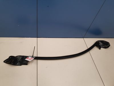 Уплотнитель стекла передней правой двери для Mini R57 2007-2015