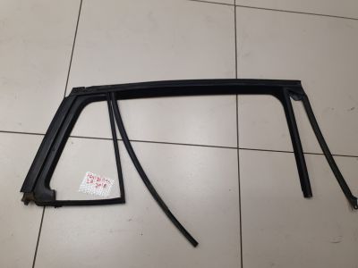 Уплотнитель стекла двери задний правый для Opel Insignia 2008-2017