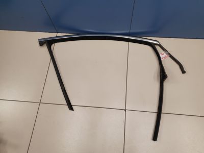 Уплотнитель стекла двери передней правый для Opel Astra J 2009-2017