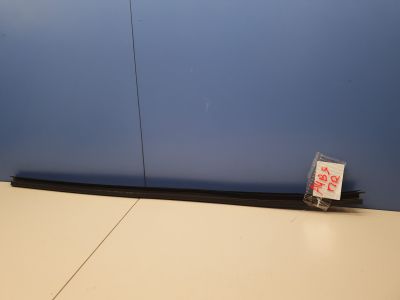 Накладка стекла переднего правого для Audi A4 B9 Allroad 2016-