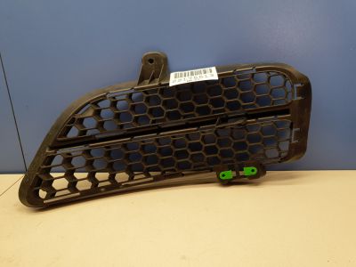 Решетка в передний бампер правая для Volkswagen Touareg 2002-2010