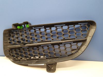 Решётка в бампер левая для Volkswagen Touareg 2002-2010
