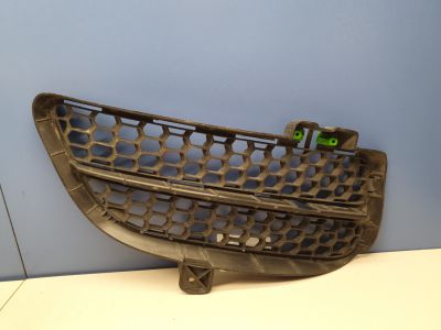 Решётка в бампер правая для Volkswagen Touareg 2002-2010