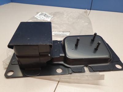 Кронштейн усилителя переднего бампера левый для Nissan Murano Z50 2004-2008