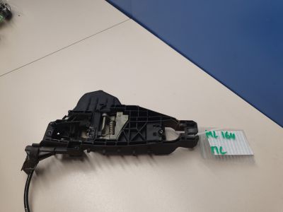 Кронштейн ручки двери передней левой для Mercedes M-klasse W164 ML 2005-2011
