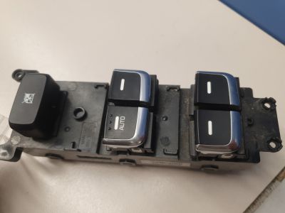 Блок управления стеклоподъемниками для KIA Carens 2013-2019