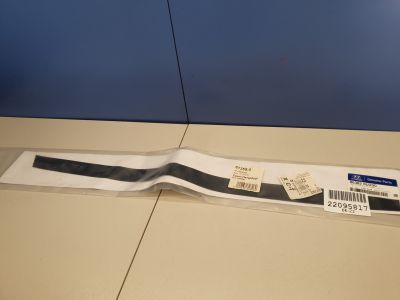 Наклейка задней левой двери верхняя для Hyundai Solaris 2010-2017