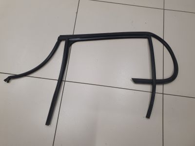 Направляющая стекла задней левой двери для BMW 1 F20 F21 2011-2019