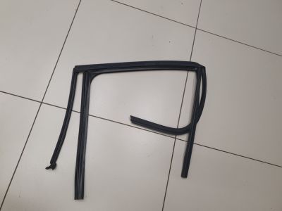 Направляющая стекла задней левой двери для BMW 1 F20 F21 2011-2019