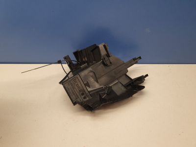 Кронштейн замка двери передний правый для Land Rover Range Rover Sport 2013-