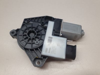 Моторчик стеклоподъёмника передний правый для BMW X3 G01 G08 2017-