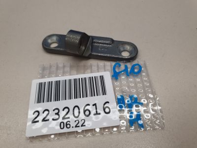 Петля двери передней правой нижняя для BMW 5 F10 2009-2017