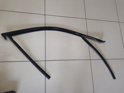 Уплотнитель стекла передней правой двери для BMW X3 G01 G08 2017-